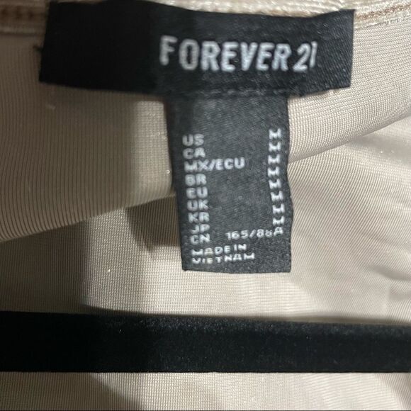 2/$30 FOREVER 21 Velvet Wrap Crop Top - Picture 10 of 10
